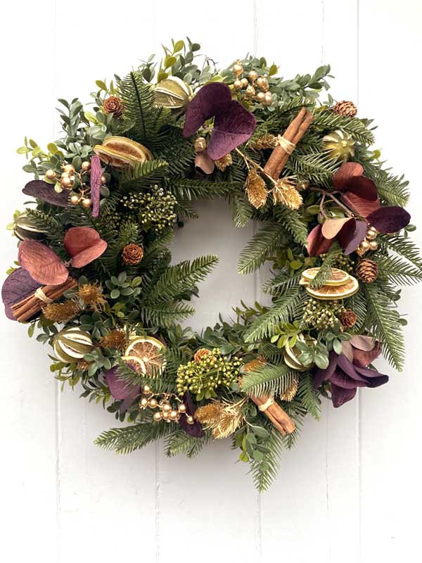 
                  
                    DARCY Christmas Wreath Kit
                  
                