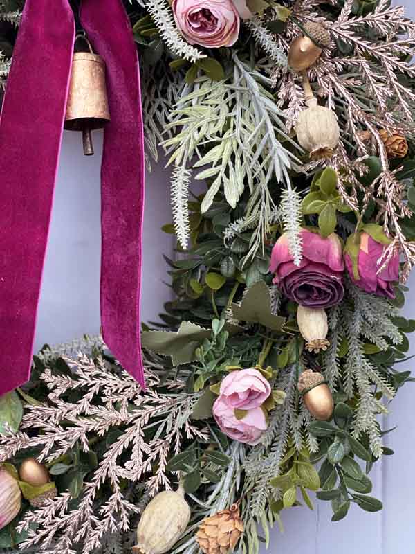 
                  
                    EASY WREATH KIT
                  
                