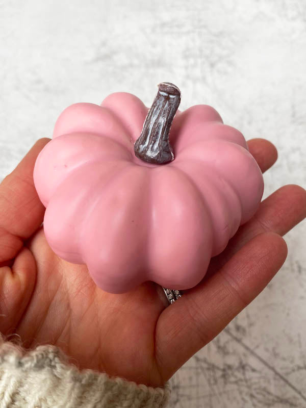 PINK RIBBED PUMPKIN