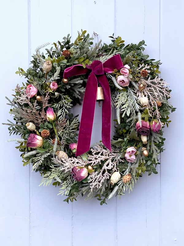 
                  
                    PINKY CHRISTMAS WREATH KIT
                  
                