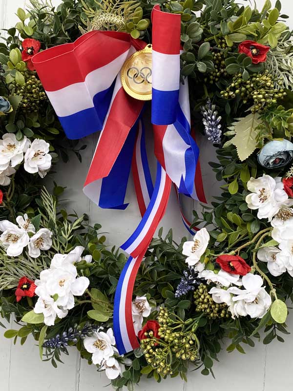 
                  
                    GB WREATH
                  
                