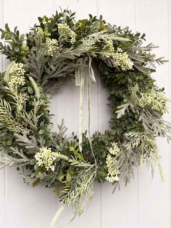 
                  
                    WINTER SPRING WREATH KIT
                  
                