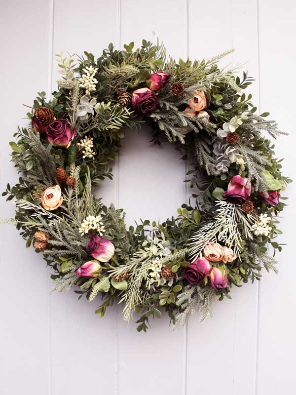 
                  
                    christmas wreath 
                  
                