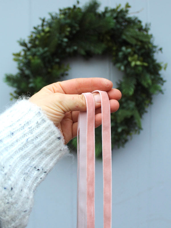 
                  
                    thin pink vlvet ribbon
                  
                